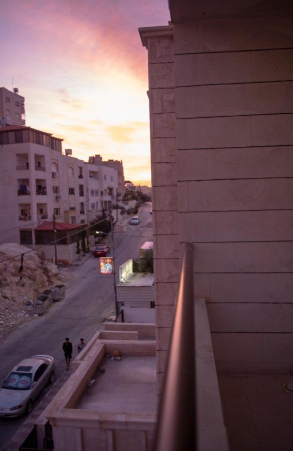 شقة مفروشة فرش فاخر ٣ غرف نوم في طبربور عمان Amã Exterior foto